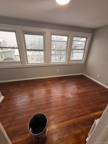 16 Wallace Avenue, Mount Vernon, NY 10552