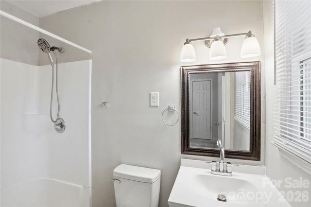 1016 Pondella Drive, Charlotte, NC 28213
