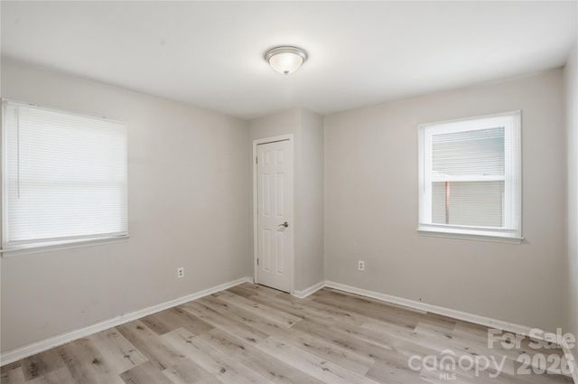 1016 Pondella Drive, Charlotte, NC 28213