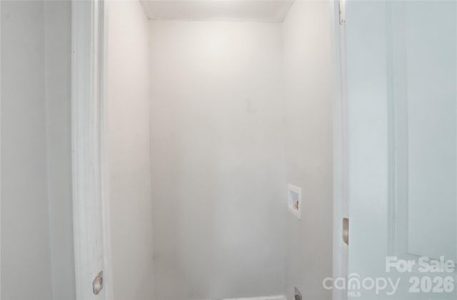 1016 Pondella Drive, Charlotte, NC 28213