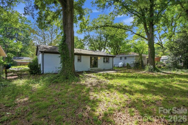 1016 Pondella Drive, Charlotte, NC 28213
