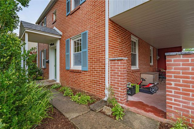 3044 West Greenleaf Street, Allentown City, PA 18104