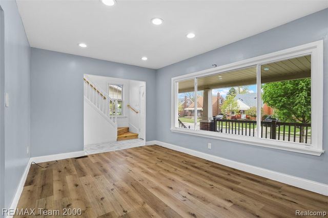 24903 Dunning Street, Dearborn, MI 48124