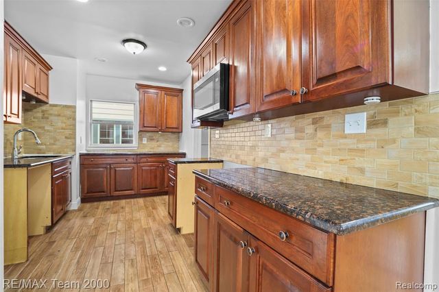 24903 Dunning Street, Dearborn, MI 48124