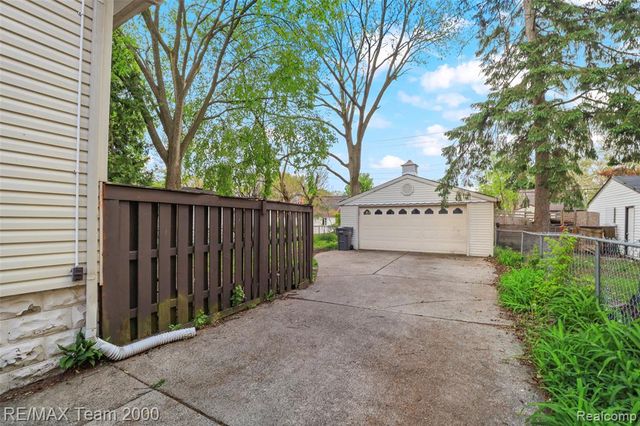 24903 Dunning Street, Dearborn, MI 48124