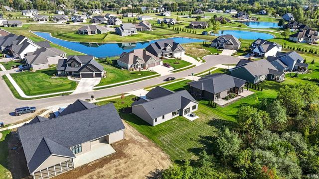 5165 Greyson Heights Drive, Auburn, IN 46706