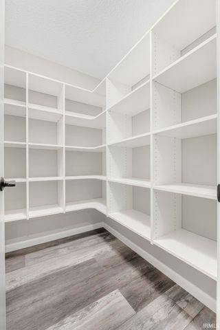 5165 Greyson Heights Drive, Auburn, IN 46706