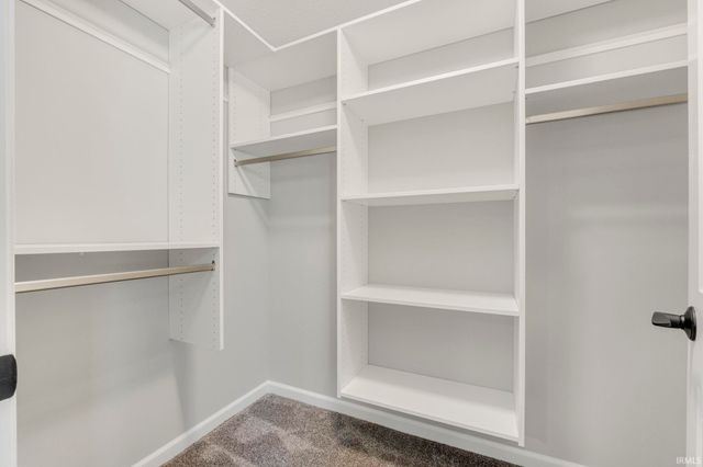 5165 Greyson Heights Drive, Auburn, IN 46706