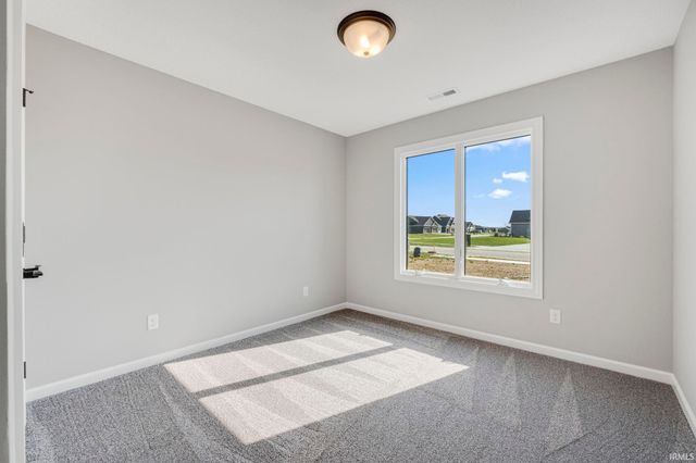 5165 Greyson Heights Drive, Auburn, IN 46706