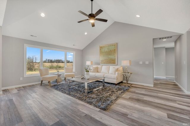 5165 Greyson Heights Drive, Auburn, IN 46706