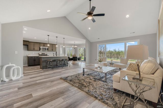 5165 Greyson Heights Drive, Auburn, IN 46706