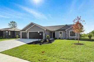 5165 Greyson Heights Drive, Auburn, IN 46706
