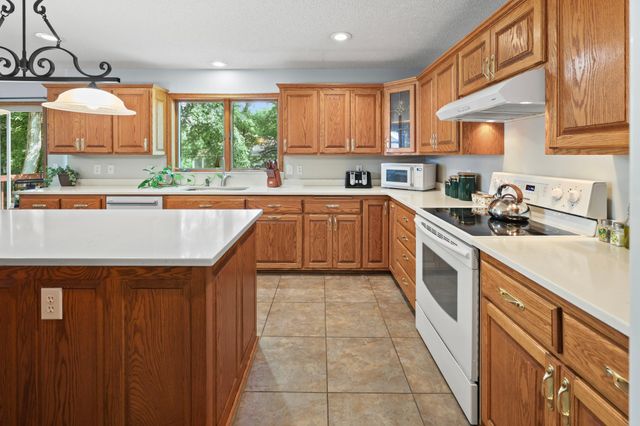 1903 Meadowrose Boulevard, Saint Cloud, MN 56301