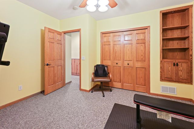 1903 Meadowrose Boulevard, Saint Cloud, MN 56301