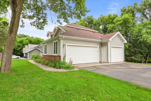 1903 Meadowrose Boulevard, Saint Cloud, MN 56301