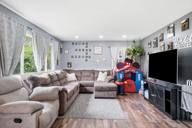 4410 Walnut Road, Buckeye Lake, OH 43008