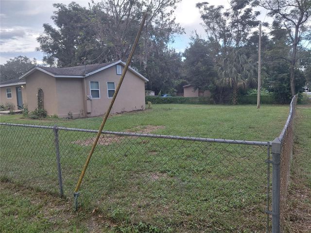 11617 GROVEWOOD AVENUE, Thonotosassa, FL 33592