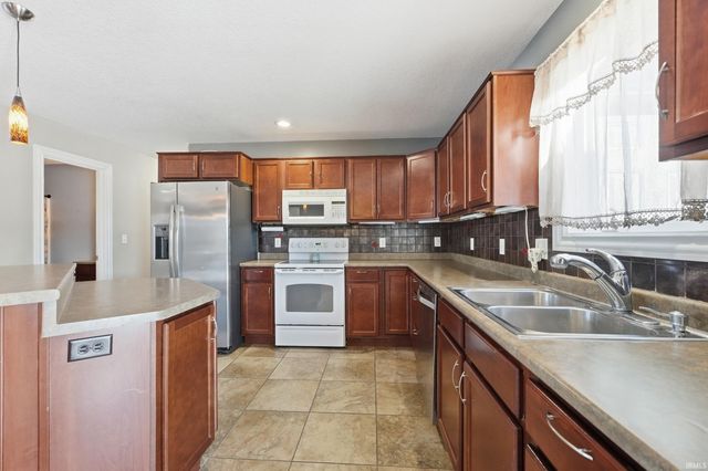 1203 Monte Carlo Drive, Huntertown, IN 46748