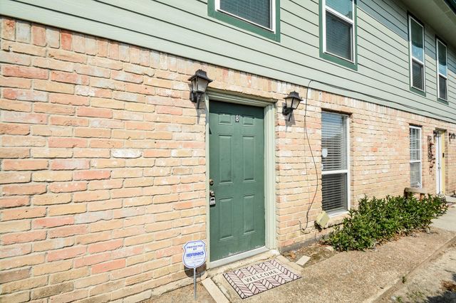 1116 Murrayhill Drive 8, Houston, TX 77043