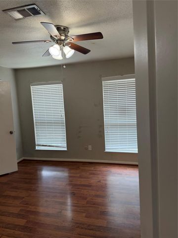 1116 Murrayhill Drive 8, Houston, TX 77043
