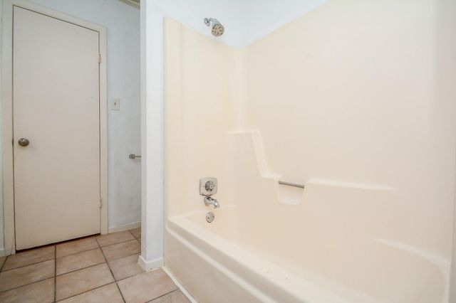 1116 Murrayhill Drive 8, Houston, TX 77043