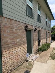 1116 Murrayhill Drive 8, Houston, TX 77043
