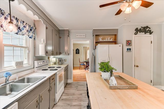 102 Henry Street, Warrenville, SC 29851
