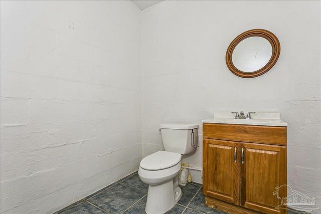 5346 & 5336 N Blue Angel Pkwy, Pensacola, FL 32526