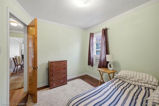 9864 Quandt Avenue, Allen Park, MI 48101