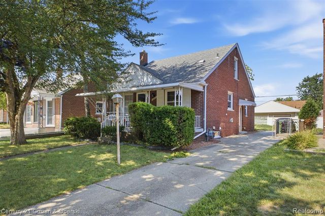 9864 Quandt Avenue, Allen Park, MI 48101