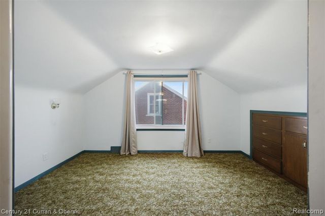 9864 Quandt Avenue, Allen Park, MI 48101