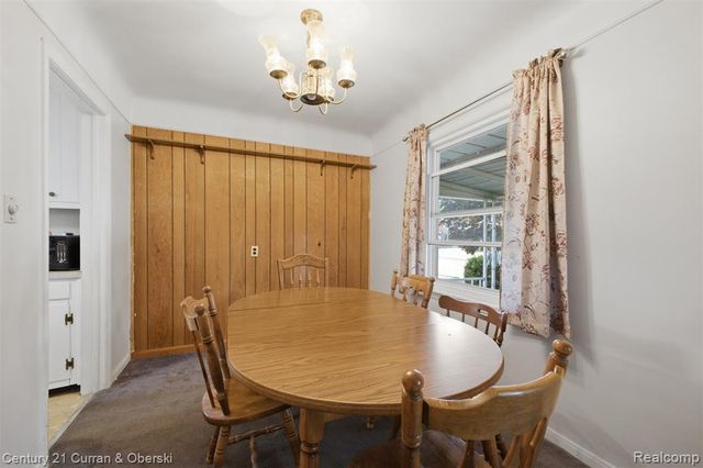 9864 Quandt Avenue, Allen Park, MI 48101