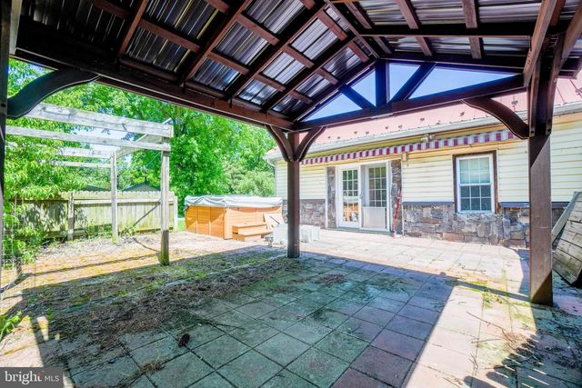13927 RIDGE RD, Waynesboro, PA 17268
