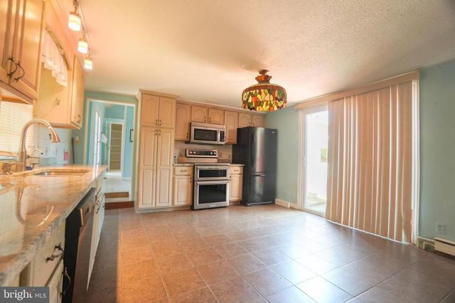 13927 RIDGE RD, Waynesboro, PA 17268