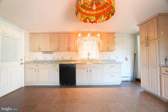 13927 RIDGE RD, Waynesboro, PA 17268