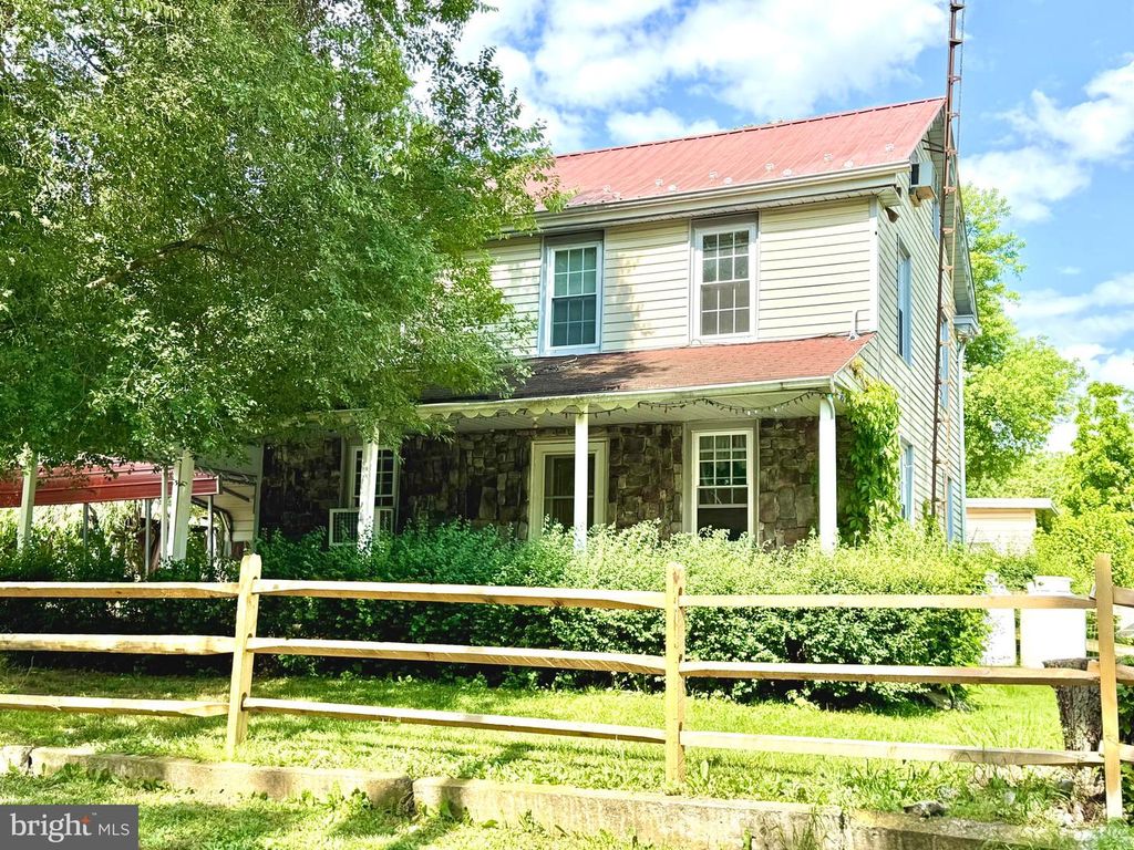 13927 RIDGE RD, Waynesboro, PA 17268