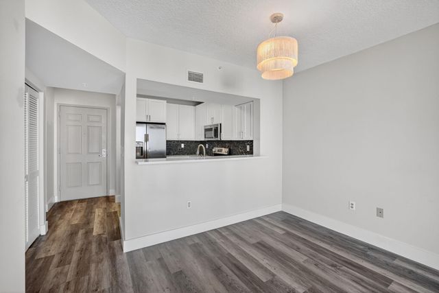 3020 NE 32nd Ave 1207, Fort Lauderdale, FL 33308