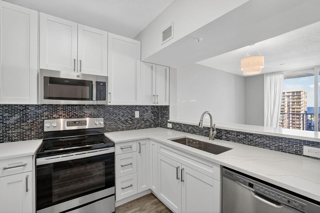 3020 NE 32nd Ave 1207, Fort Lauderdale, FL 33308