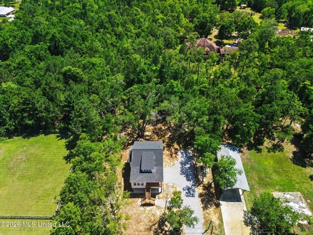 1225 Taranto Street, Waveland, MS 39576