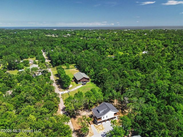 1225 Taranto Street, Waveland, MS 39576