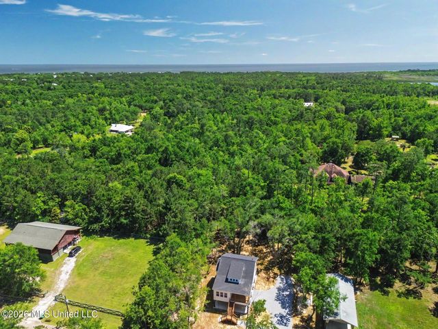 1225 Taranto Street, Waveland, MS 39576