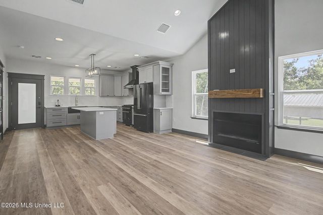 1225 Taranto Street, Waveland, MS 39576