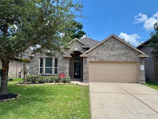 2462 Garden Shadow Drive, Conroe, TX 77384