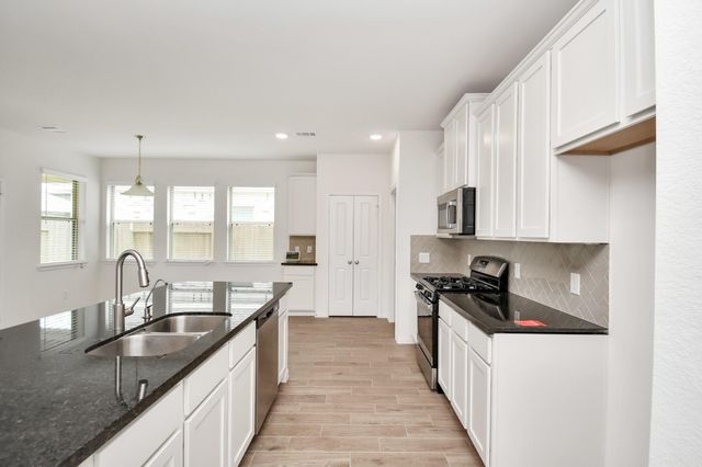304311 Crystal Stream Lane, Magnolia, TX 77355