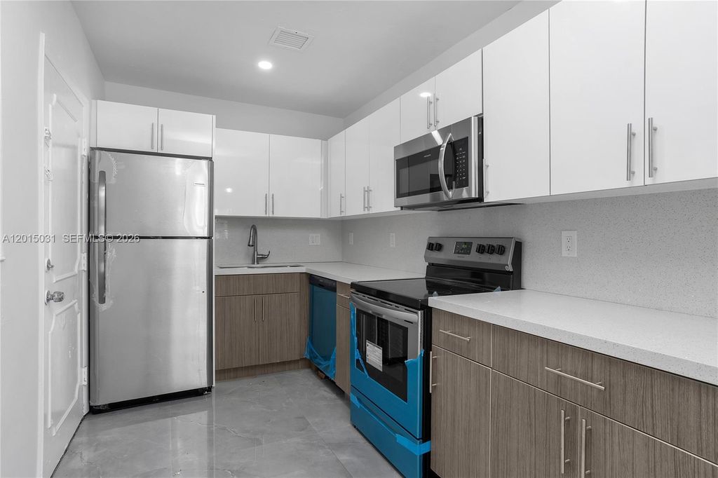 11930 NE 19th Dr 1, North Miami, FL 33181