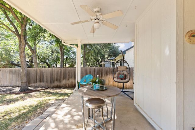 8017 Luling LN, Austin, TX 78729