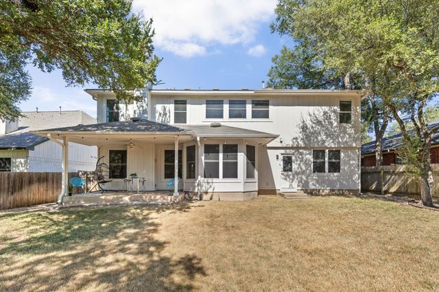 8017 Luling LN, Austin, TX 78729