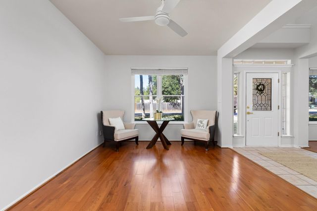 8017 Luling LN, Austin, TX 78729