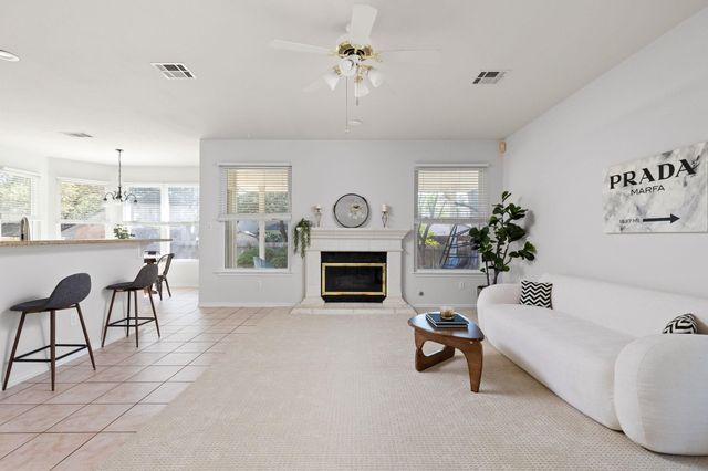 8017 Luling LN, Austin, TX 78729