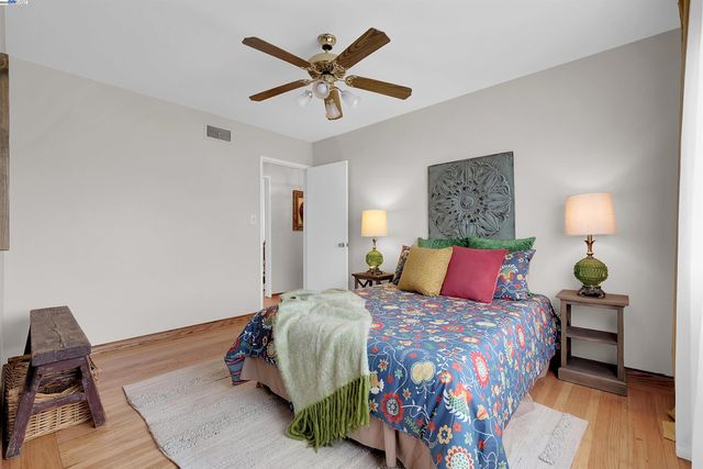 15835 Via Seco, San Lorenzo, CA 94580